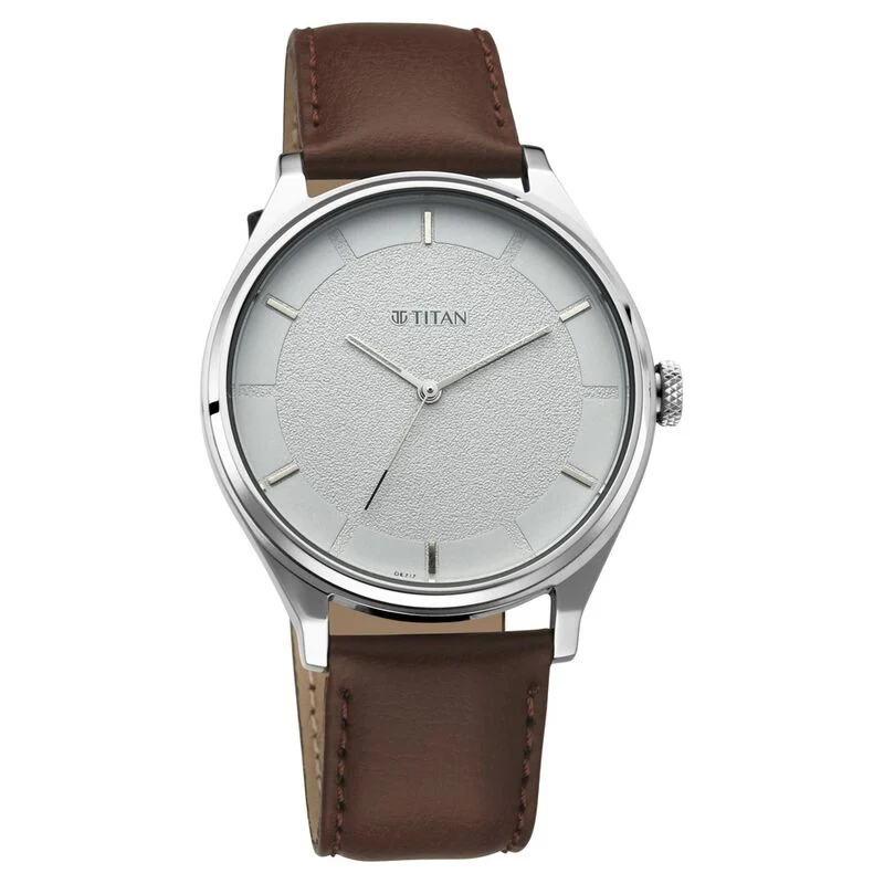 Titan Men's Classic Watch: Gradient Dial & Sleek Markings with Leather Strap