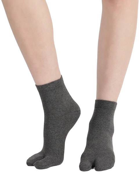 Jockey Women's Compact Cotton Stretch Toe Socks with Stay Fresh Treatment - Black