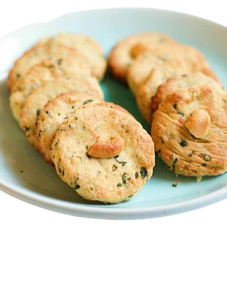 Spicy  Cashew Biscuit