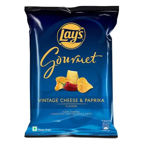 Lays Gourmet Kettle Chips - Vintage Cheese & Paprika Flavour
