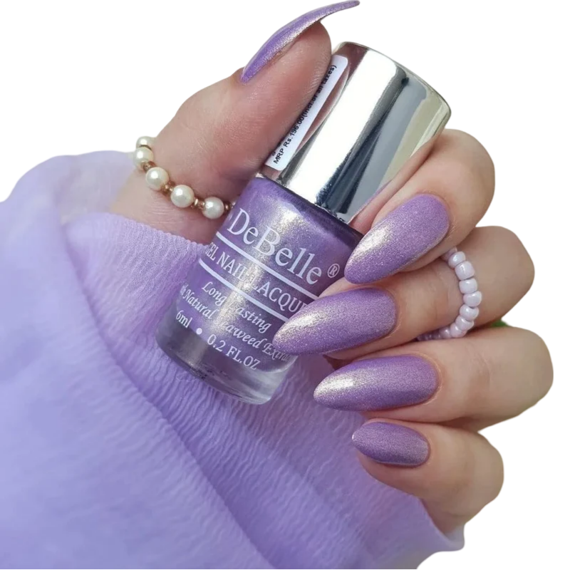 DEBELLE GEL NAIL LACQUER HELLO HANNAAH (LIGHT PURPLE WITH GOLD MICRO SHIMMER NAIL POLISH), 6 ML