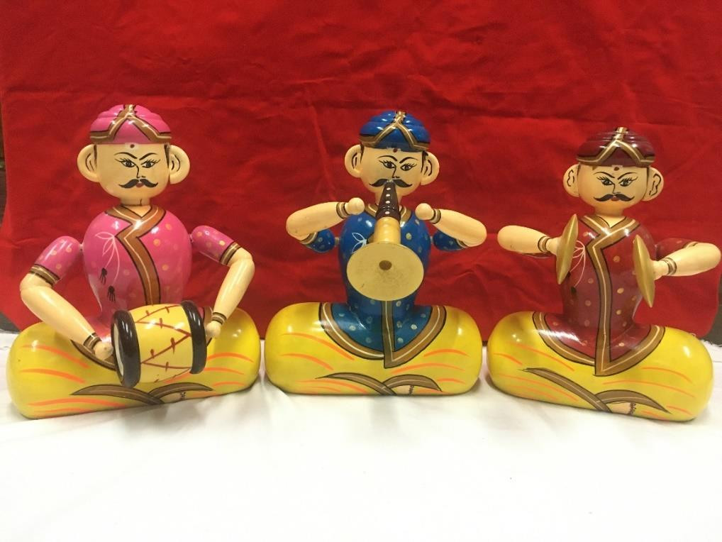 Wooden Karnataka Music Set Dolls  Large (Height – 26 cm ) -  Shree Channapatna Toys
