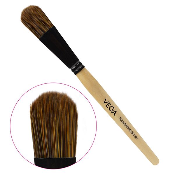 Vega Foundation Brush - EV-01